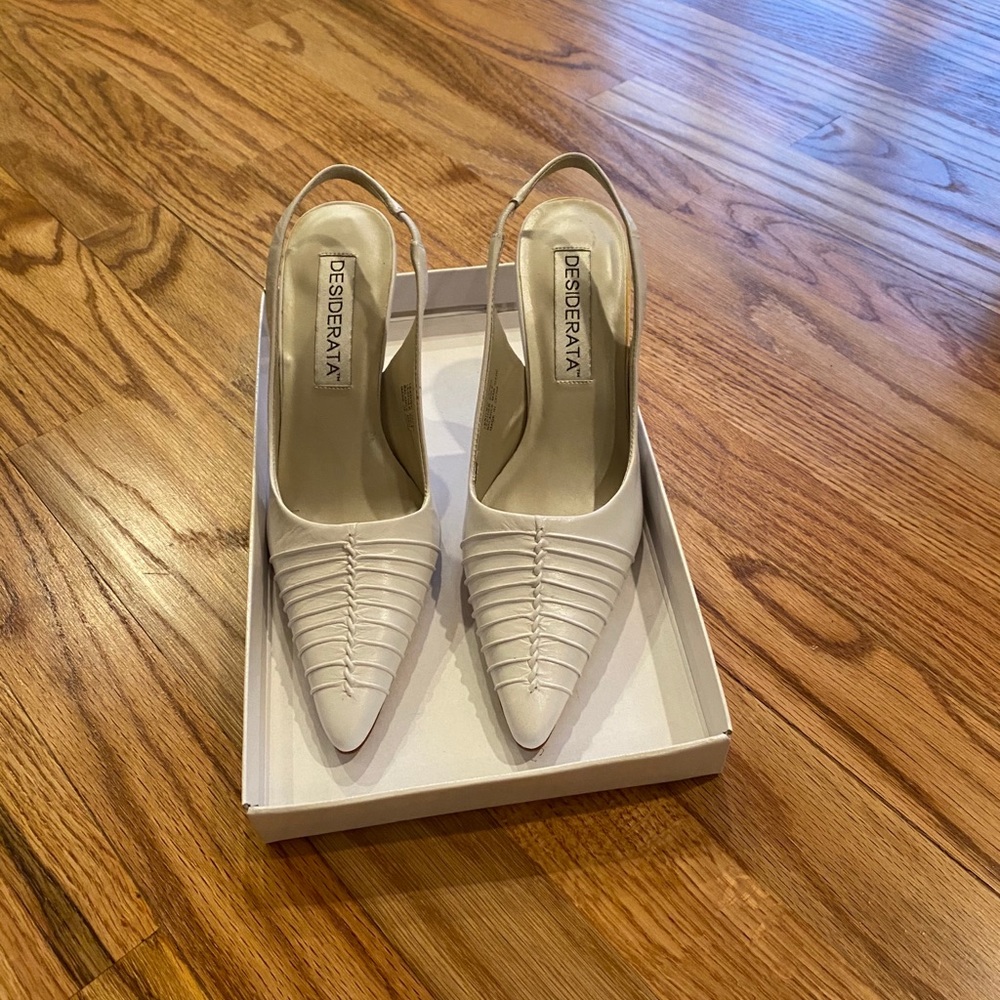 Desiderata sling back heel